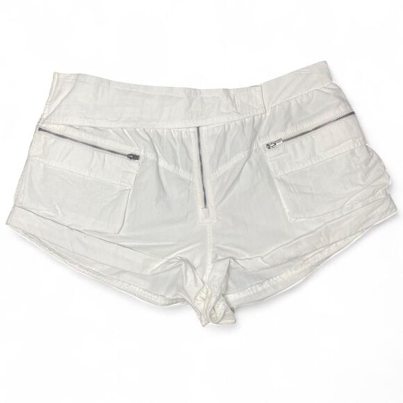 NWT Free People Movement “In The Lead” Cargo Shorts White Ivory Stretch Sz Large - Picture 3 of 6